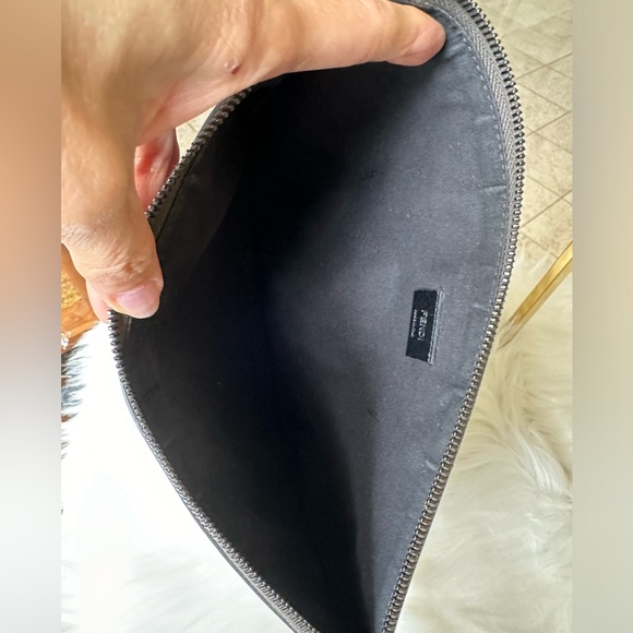 Auth Fendi Clutch - Picture 6 of 15